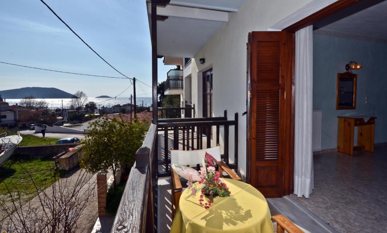 Aris Junior Studios Neo Klima Skopelos Extérieur photo
