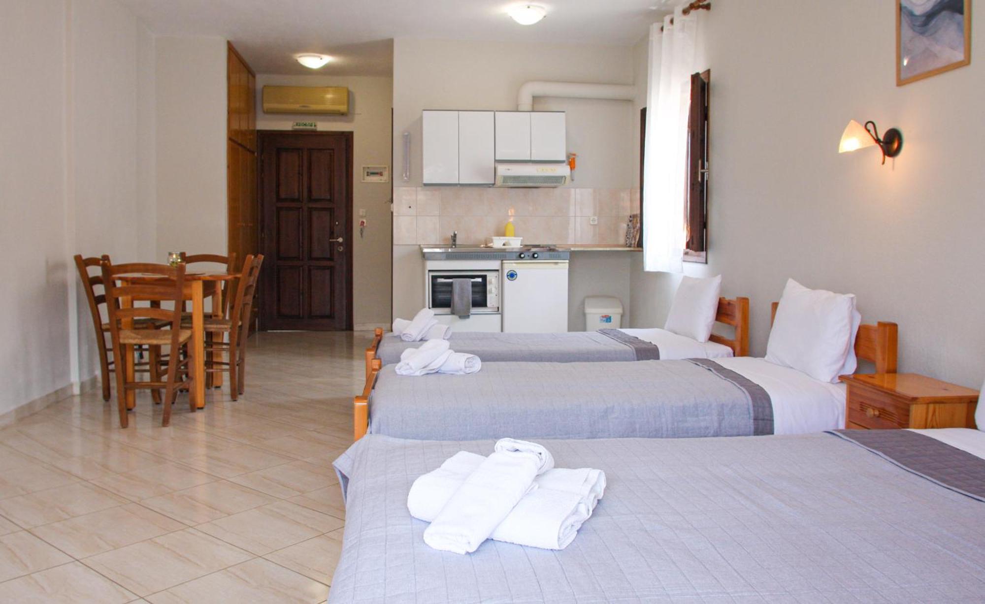 Aris Junior Studios Neo Klima Skopelos Extérieur photo
