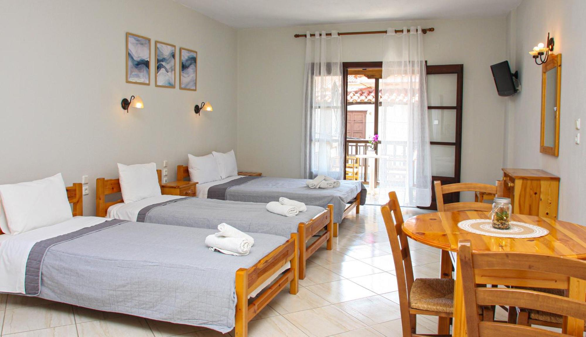 Aris Junior Studios Neo Klima Skopelos Extérieur photo